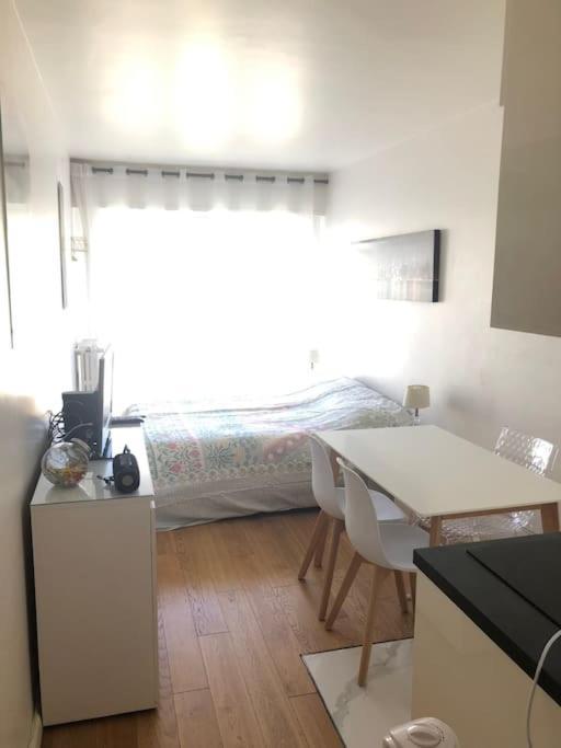 Nice Flat St Germain En Laye Centre 30 Minutes To Paris Saint-Germain-en-Laye Exterior photo