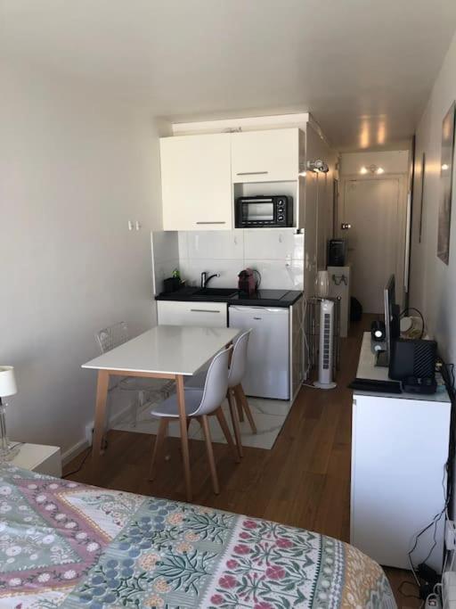 Nice Flat St Germain En Laye Centre 30 Minutes To Paris Saint-Germain-en-Laye Exterior photo